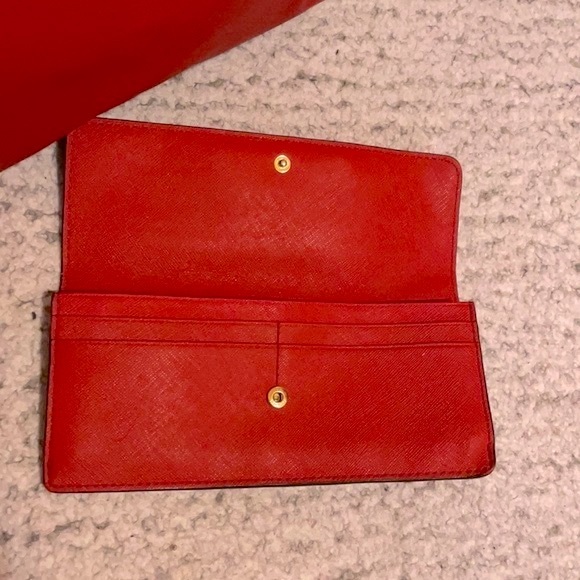 Michael Kors MK Jet Set Saffiano Tote Shoulder Bag Purse and Wallet Set - Picture 10 of 13